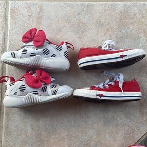Toddler shoes converse heart / Addidas forta run x Minnie size 6